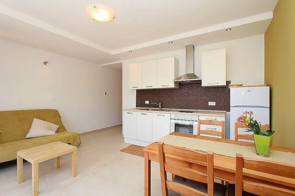 PUY Apartments Mauri