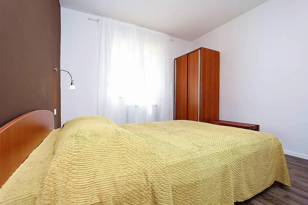 Apartments Mauri Pula
