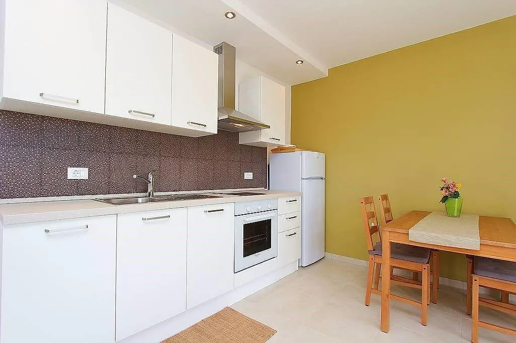 Apartments Mauri Pula